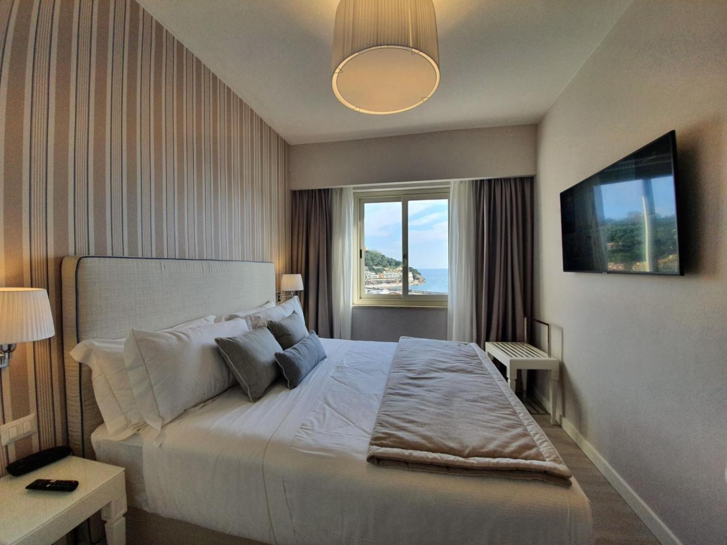 Hotel Plaza Porto Azzurro Zimmer foto